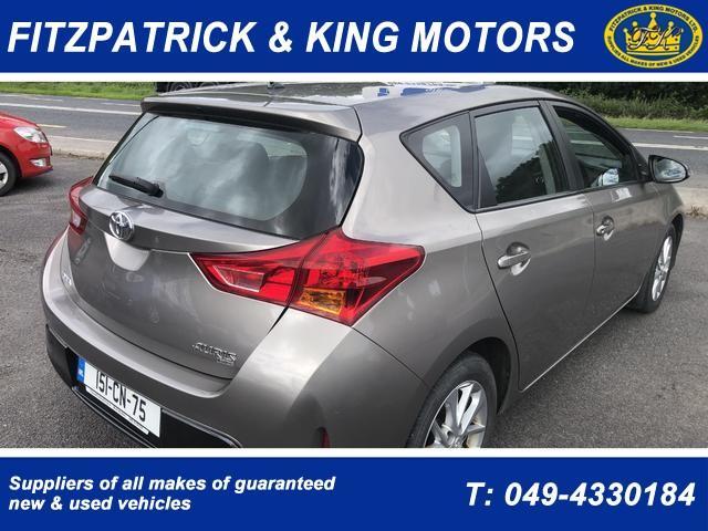 2015 Toyota Auris D-4D 90 (1.4) 5Dr Aura €15,500