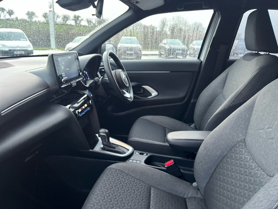 2024 Toyota Yaris Cross YARIS CROSS LUNA SPORT