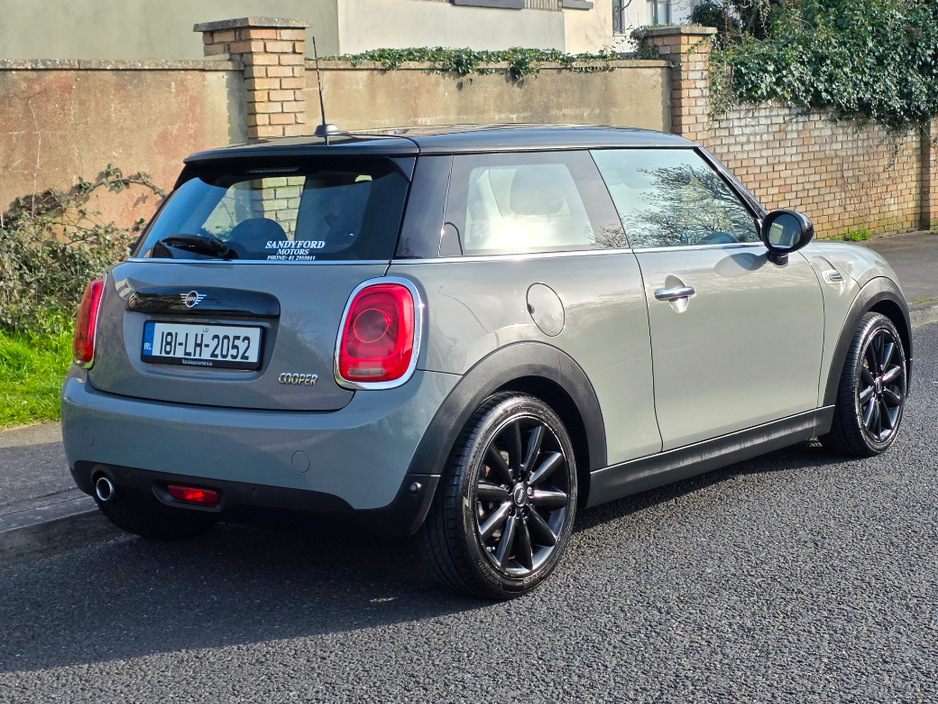 2018 MINI Cooper - image 3