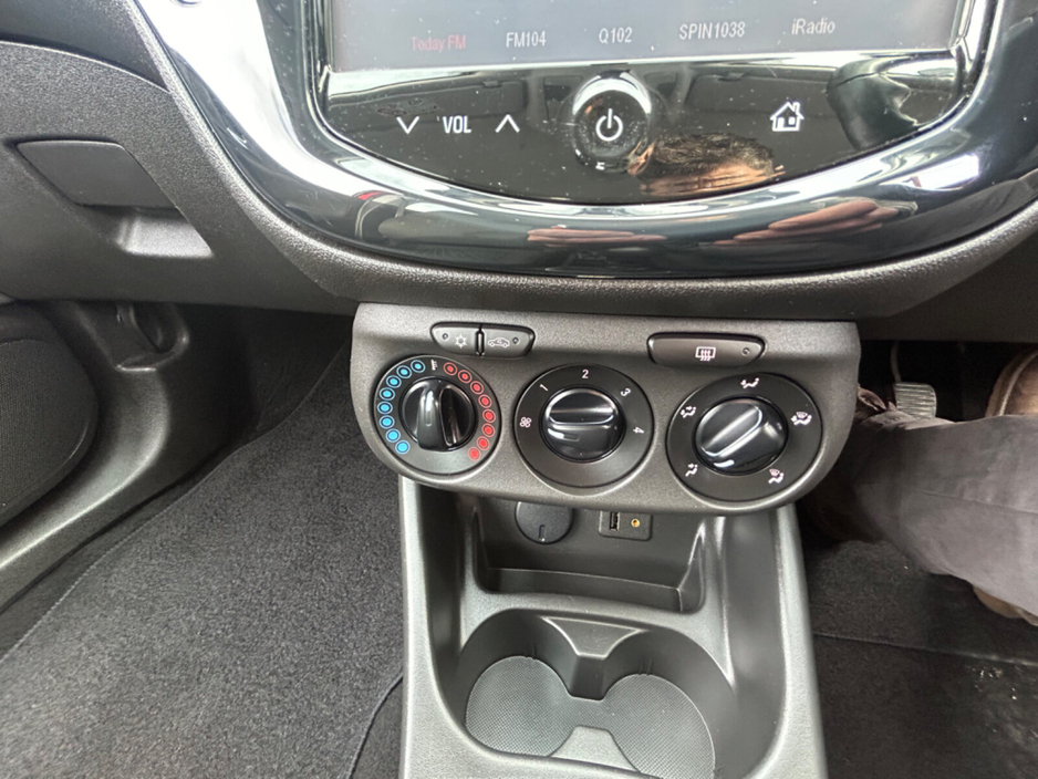 2015 Vauxhall Corsa - image 14
