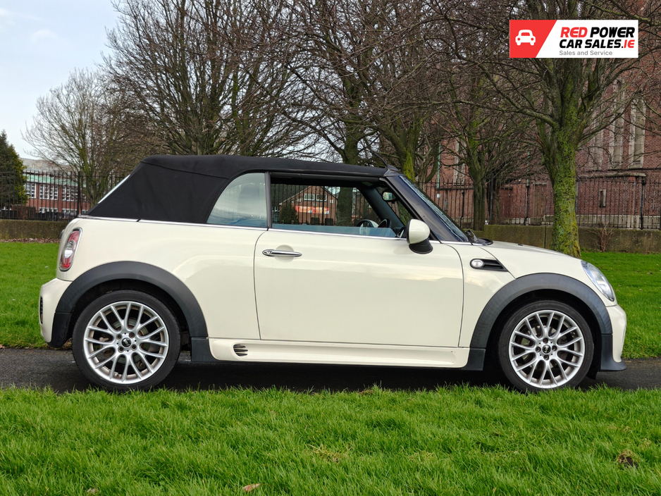 2015 MINI Convertible ZM32 2DR ONE €11,950