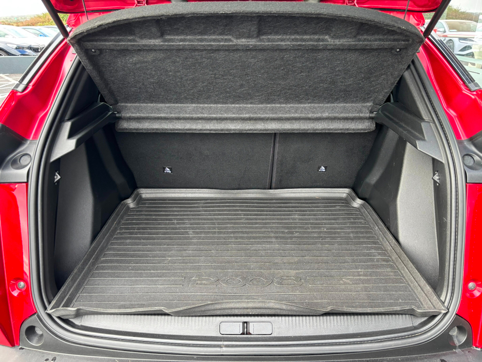 2021 Peugeot 2008 - image 31