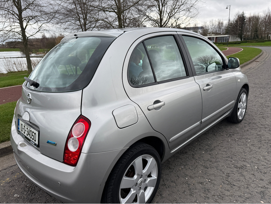 2010 Nissan Micra - image 8