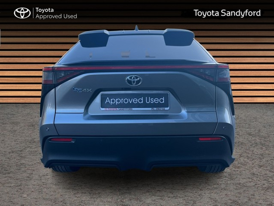 2024 Toyota bZ4X - image 4