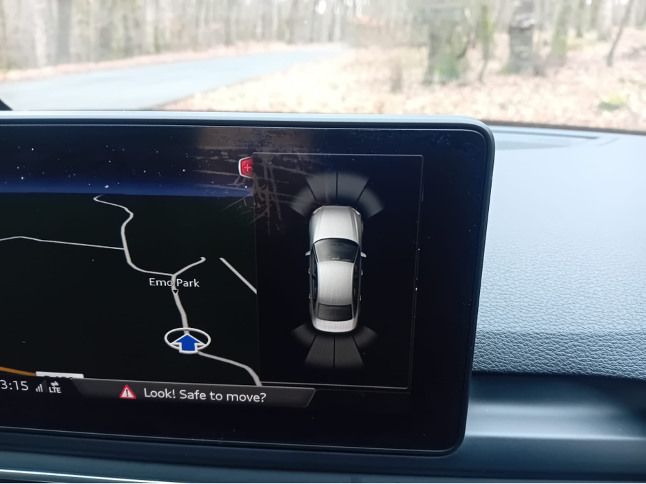 2016 Audi A4 - image 19