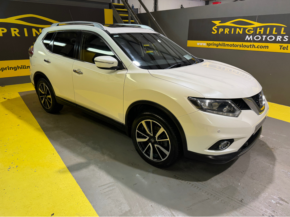 2017 Nissan X-Trail - image 2