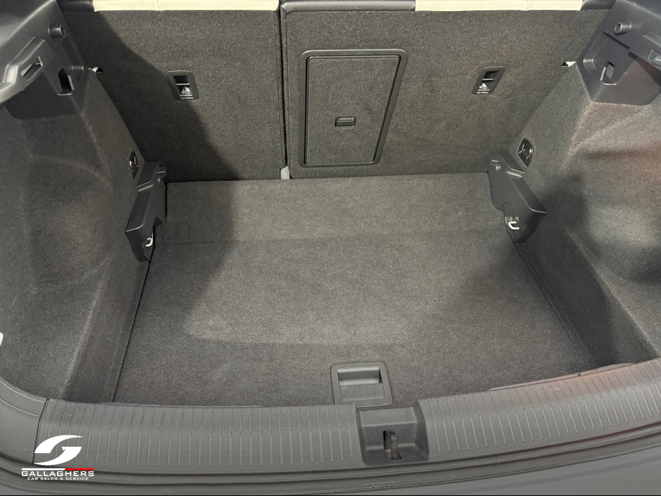 2022 Volkswagen T-Roc R-LINE 1.5 TSI D7F 150HP 5DR A €28,995