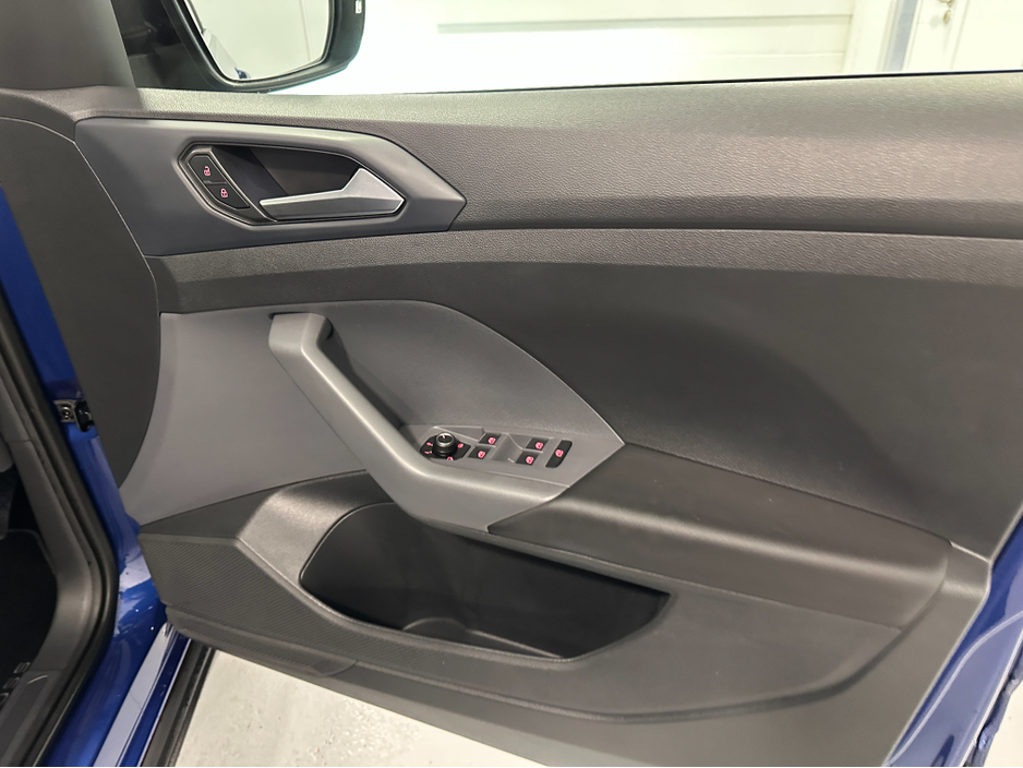 2019 Volkswagen T-Cross (192) T CROSS 1.0TSI DSG LOW KMS 1ST PLUS VW/AUDI SPECIALISTS WWW.DENISDARCYCARS.IE €20,950