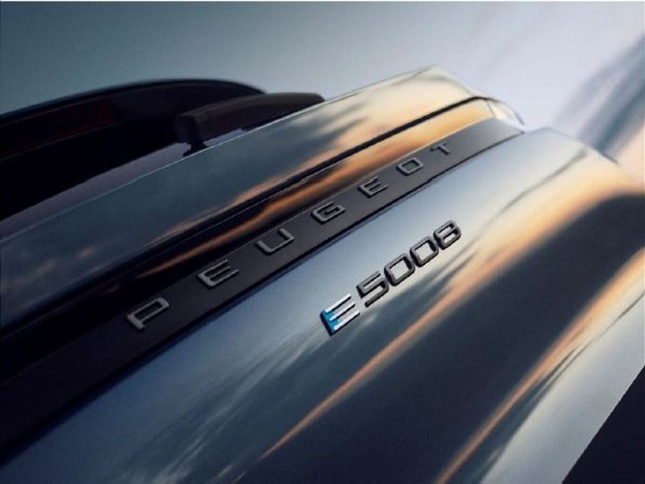 2026 Peugeot 5008 GT Exclusive Hybrid 145bhp *ORDER YOUR 261 TODAY* €57,745