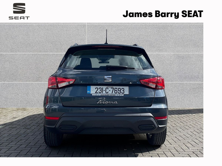 2023 SEAT Arona - image 5