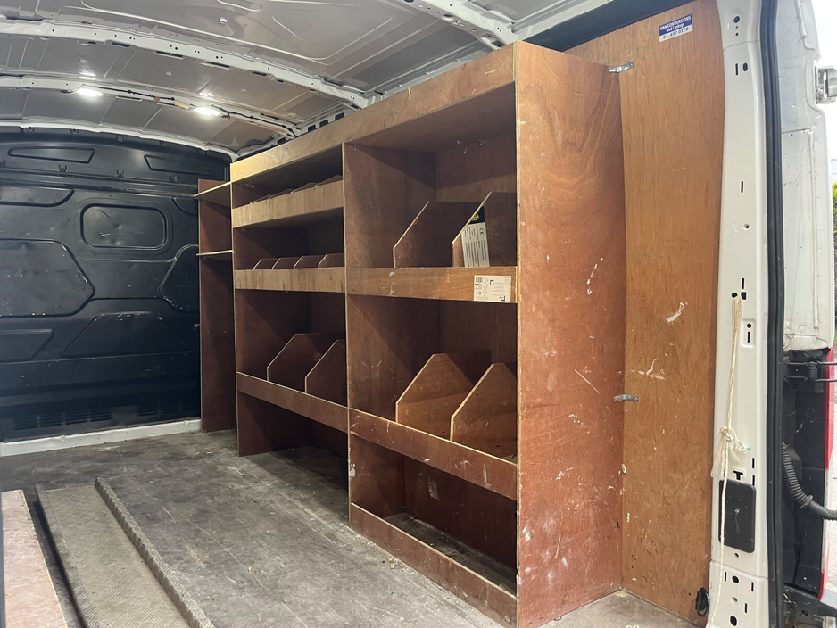 2019 Ford Transit - image 10