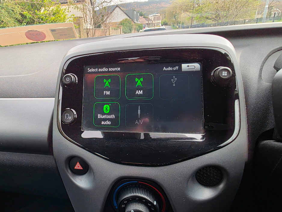 2020 Toyota Aygo - image 17