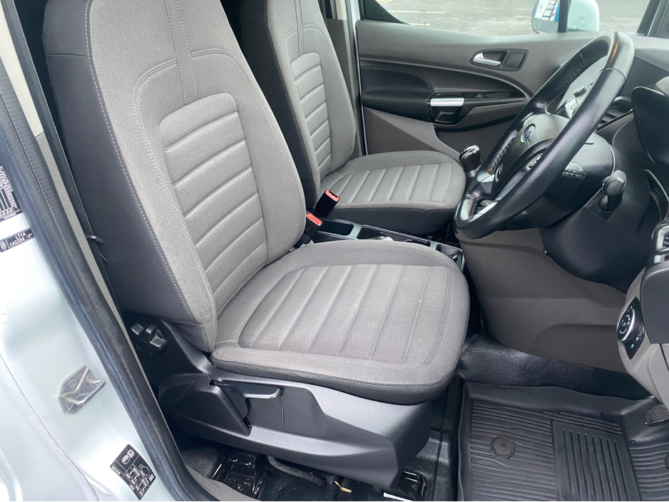 2022 Ford Transit Connect LWB LIMITED EDITION 1.5 TD 120 M M6 3DR €15,443