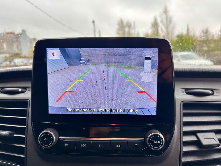 2021 Ford Transit Custom - image 15