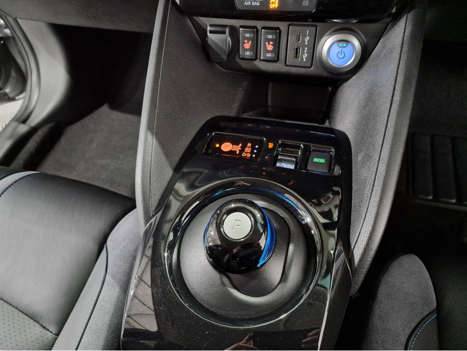 2024 Nissan Leaf - image 22