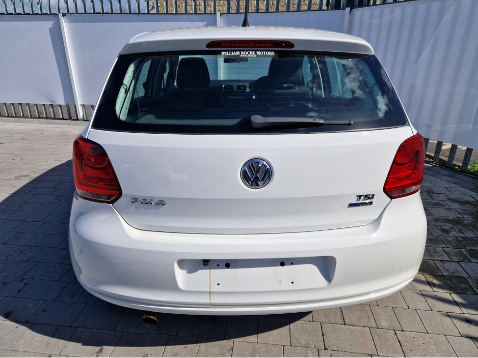 2013 Volkswagen Polo - image 9