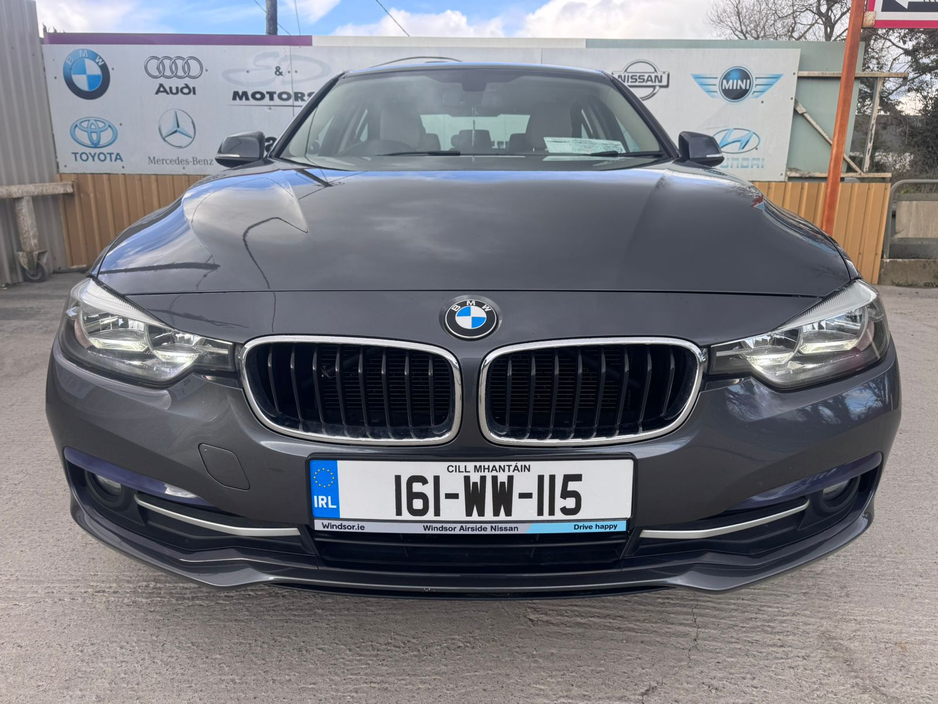 2016 BMW 3 Series - image 13