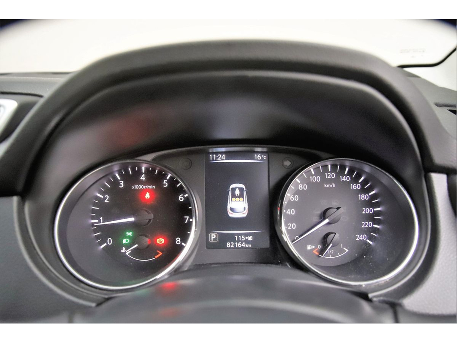 2016 Nissan Qashqai 1.2 SV CVT MY16 *GLASS ROOF*SAT NAV*REVERSE CAM* €14,890