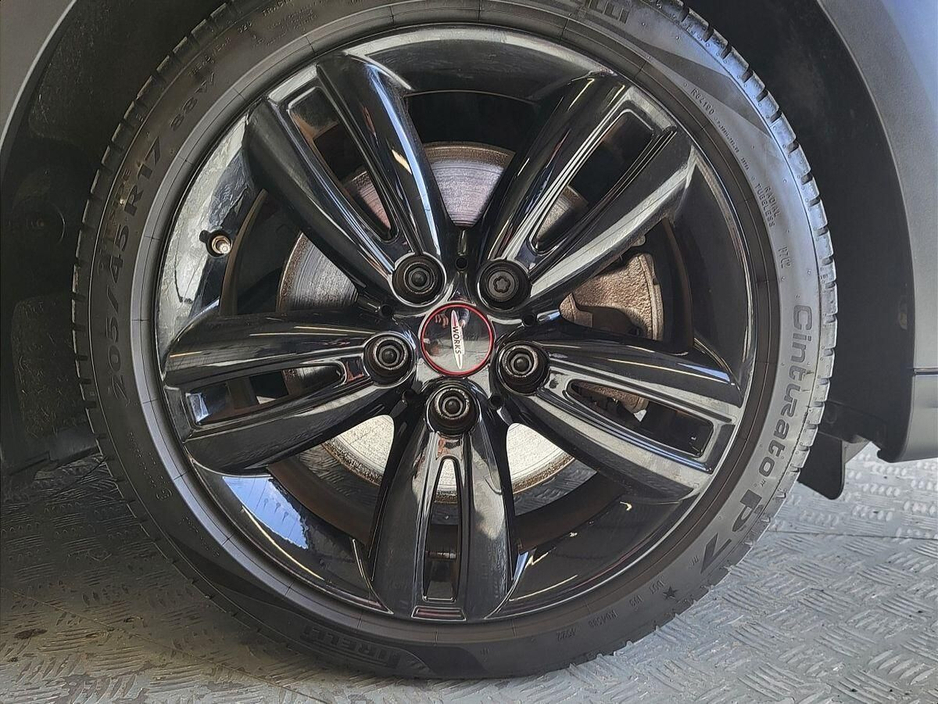 2023 MINI Hatch - image 14