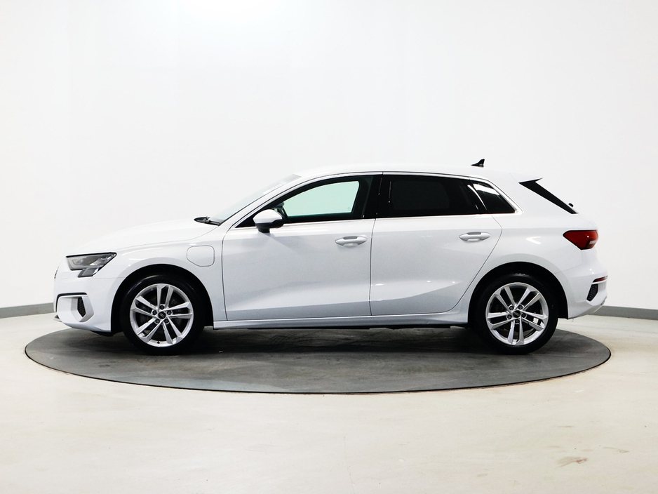 2023 Audi A3 *119* SPORT 40 TFSI E S-A SPORTBACK €30,800