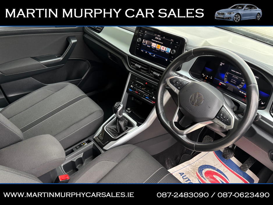 2023 Volkswagen T-Roc - image 10