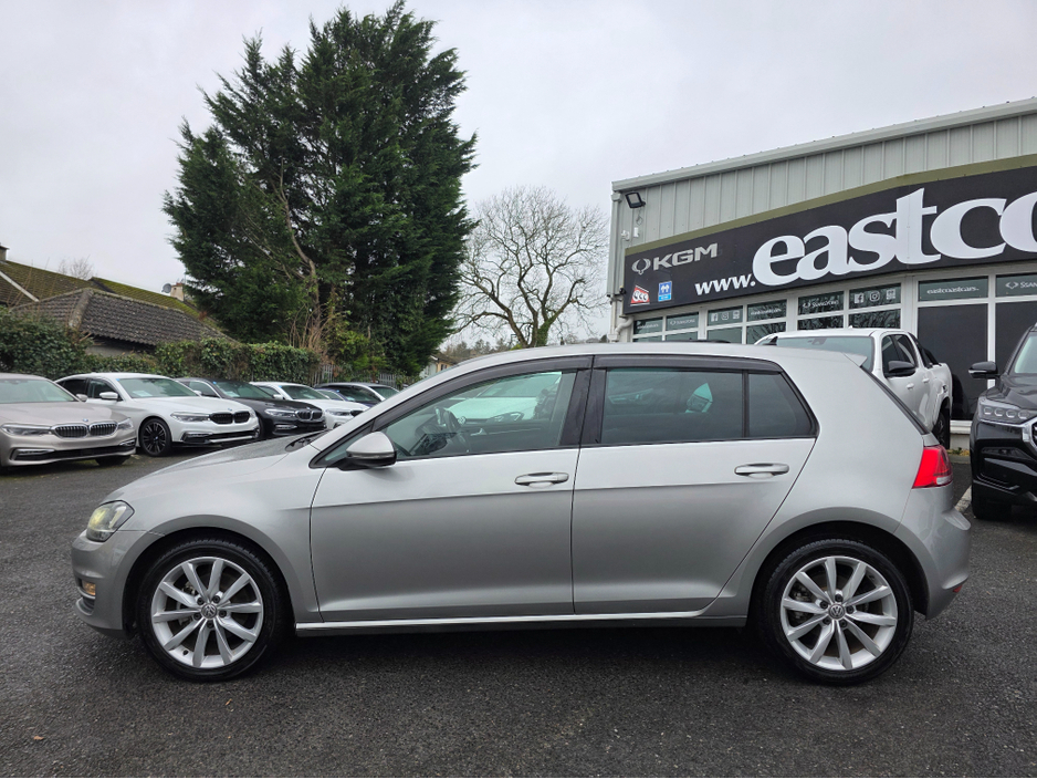 2017 Volkswagen Golf LEATHER BLACK SEATS 1.4 HIGHLINE EDITION -REVERSE CAMERA  - CARPLAY - ANDROID AUTO- BLIND SPOT REAR TRAFFIC ASSIST - DISCOVER PRO - €16,950