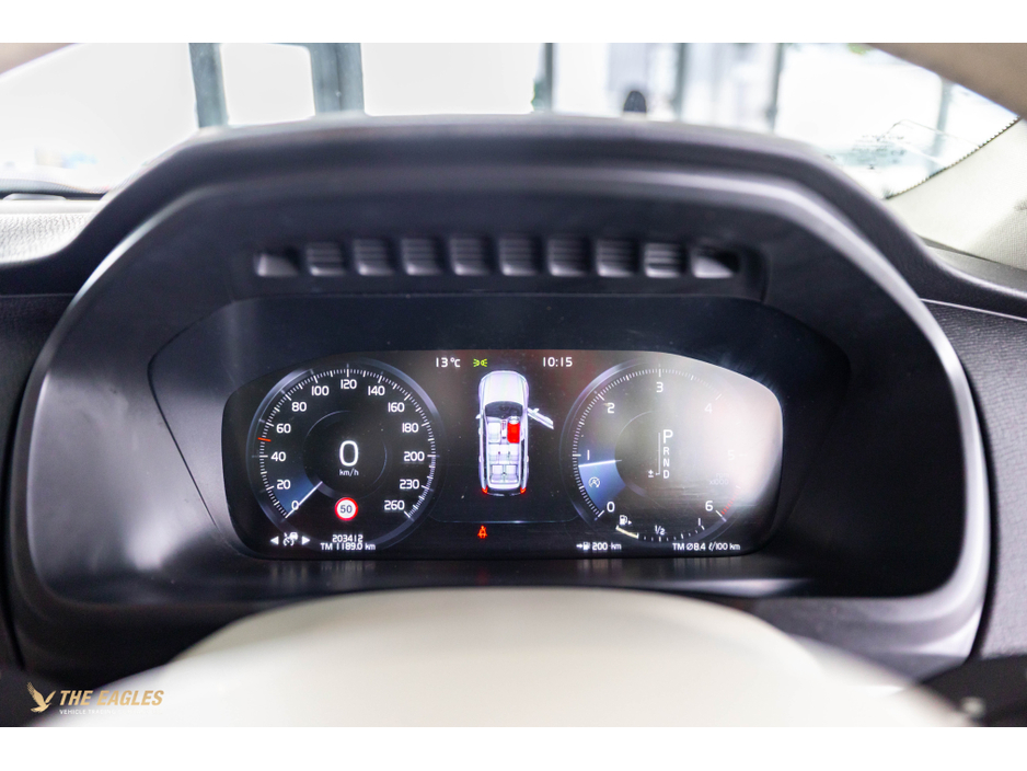 2019 Volvo XC90 - image 7