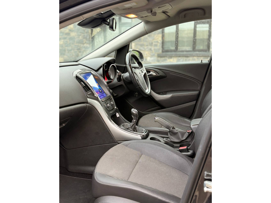 2014 Opel Astra Opel Astra 2014 1.3 Diesel Manual NCT&TaX €3,950