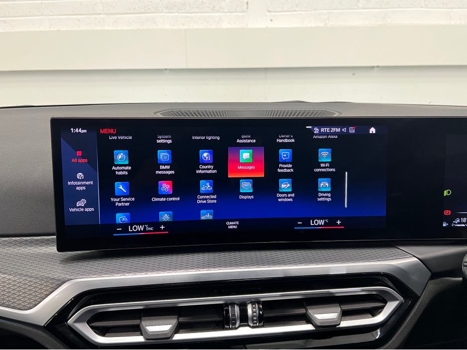 2023 BMW 3 Series - image 31