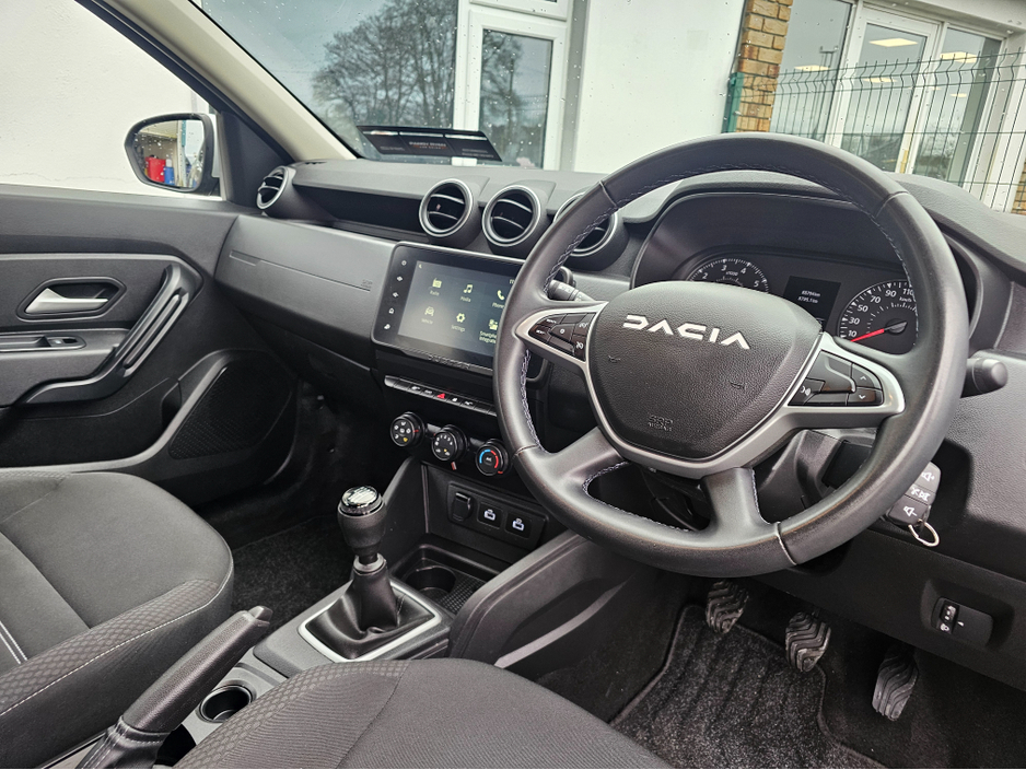 2023 Dacia Duster - image 18