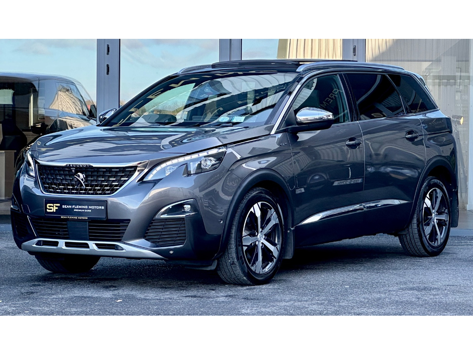 2019 Peugeot 5008 - image 2