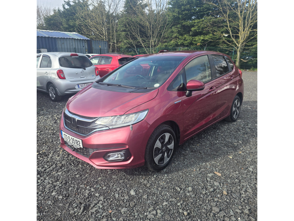 2017 Honda Fit - image 4