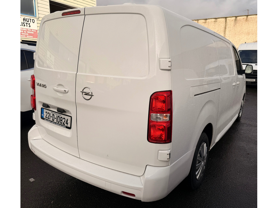 2022 Opel Vivaro Long Wheel Base €17,032