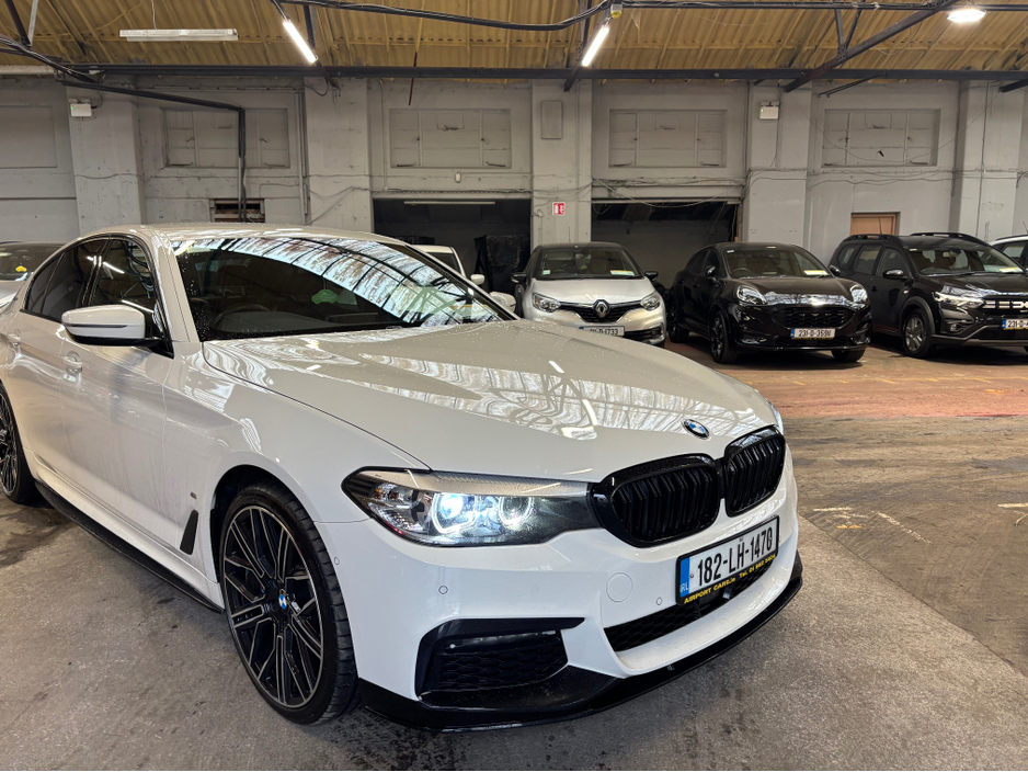 2018 BMW 5 Series - image 9