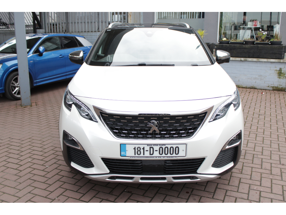 2018 Peugeot 5008 - image 9