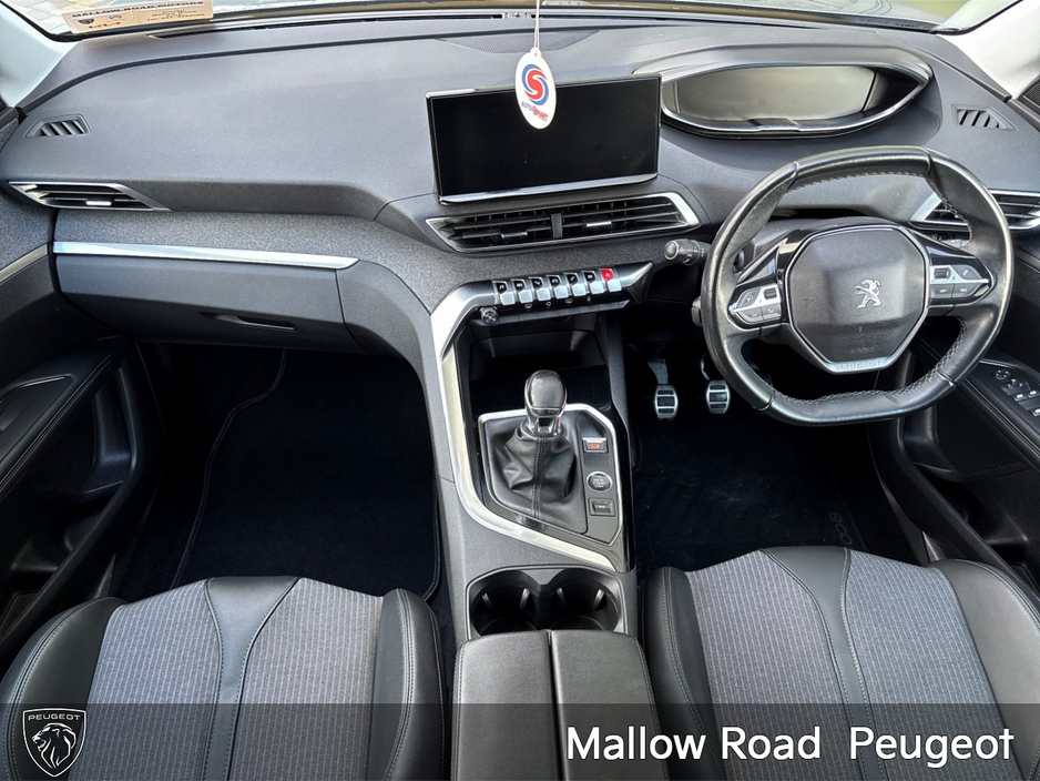 2023 Peugeot 3008 - image 4