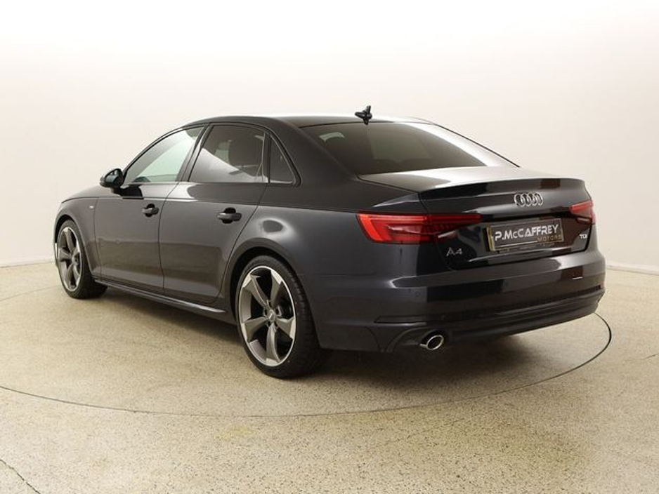 2017 Audi A4 - image 5