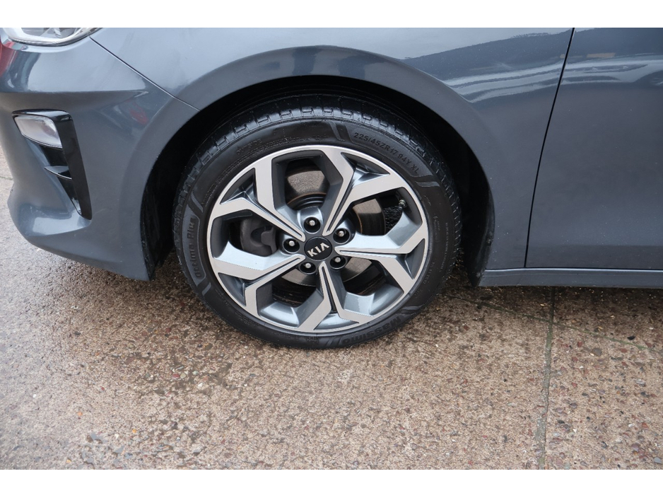 2019 Kia Ceed - image 14