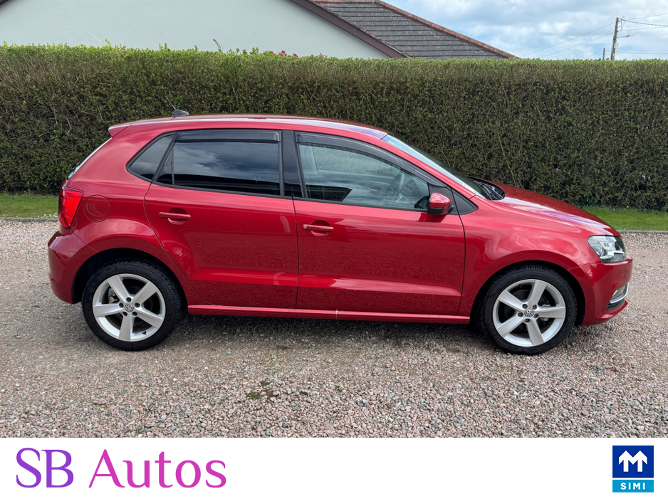 2017 Volkswagen Polo - image 4