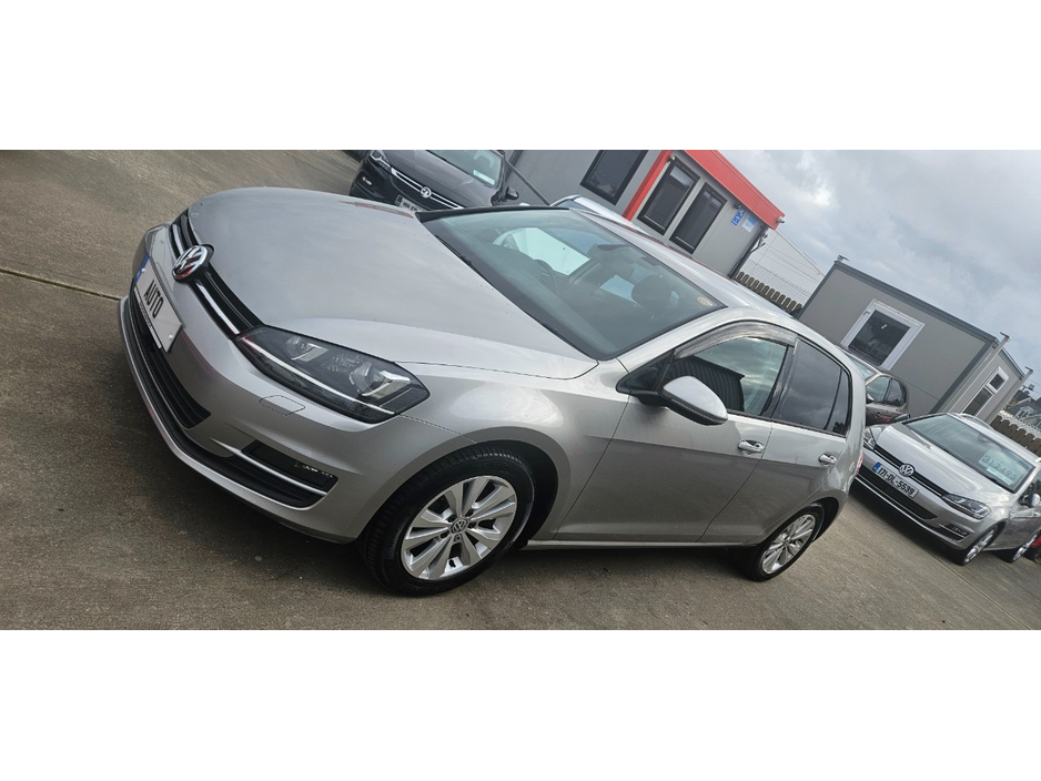 2016 Volkswagen Golf - image 18