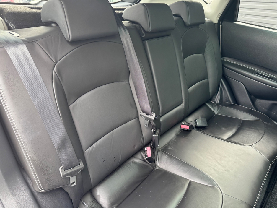 2010 Nissan Qashqai - image 10