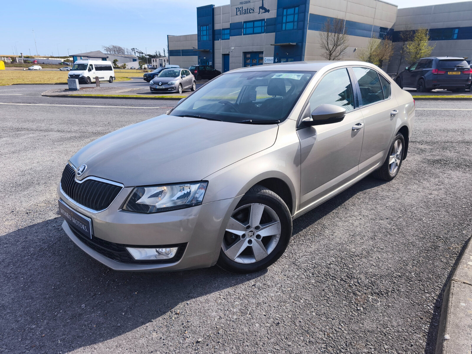 2015 Skoda Octavia - image 6