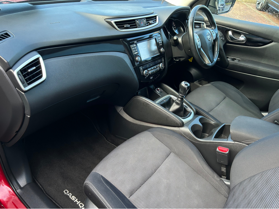 2016 Nissan Qashqai - image 10