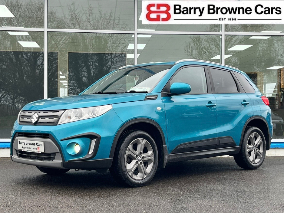2019 Suzuki Vitara - image 2
