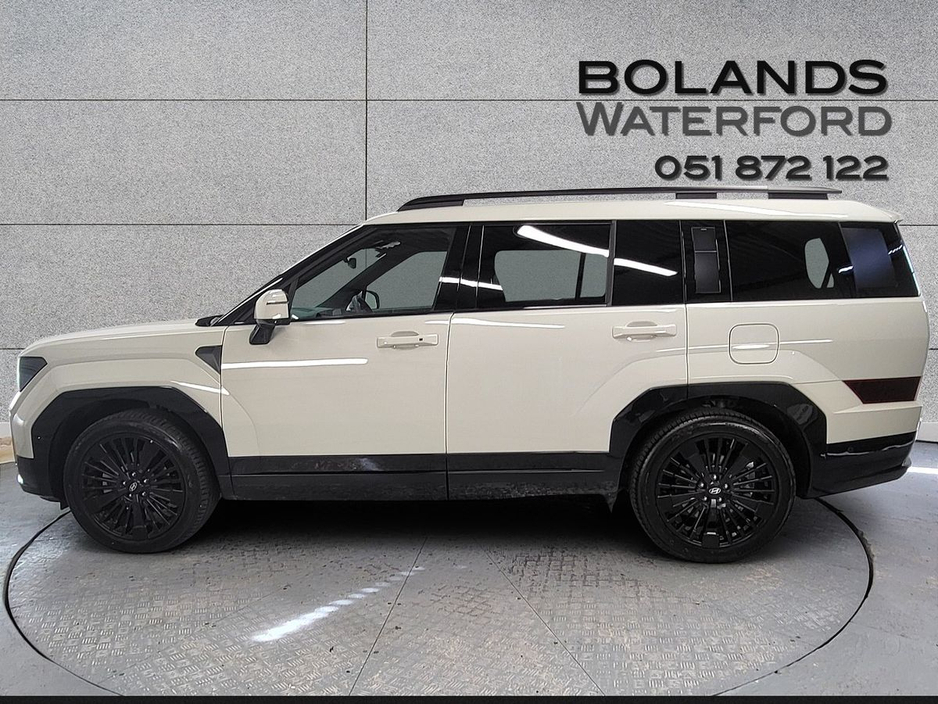 2025 Hyundai Santa Fe - image 3