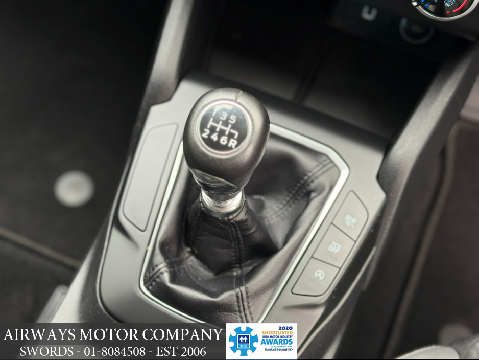 2019 Ford Focus - image 13