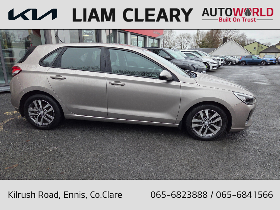 2018 Hyundai i30 - image 2