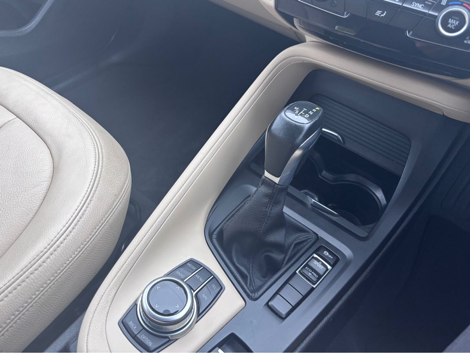 2017 BMW X1 - image 9