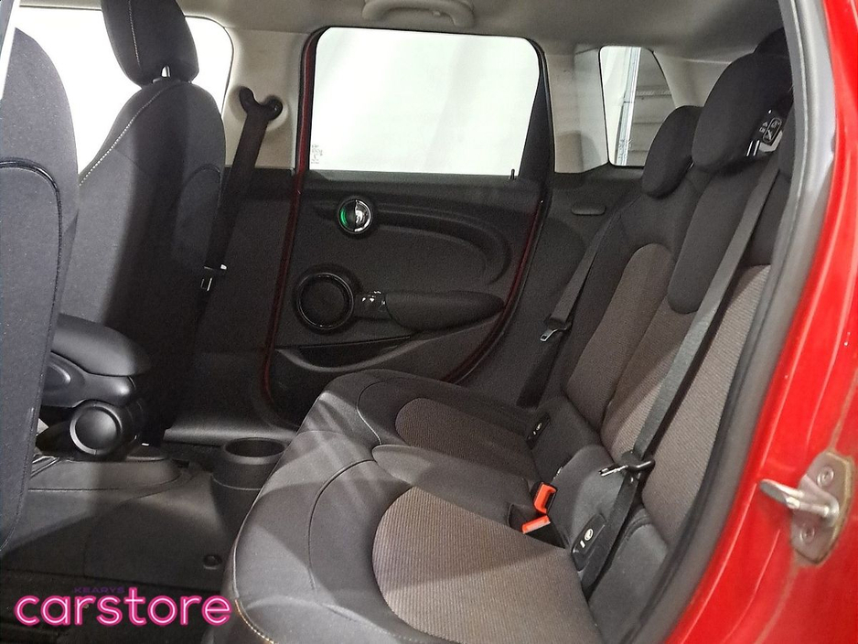 2018 MINI Hatch 1.5 Automatic €20,880