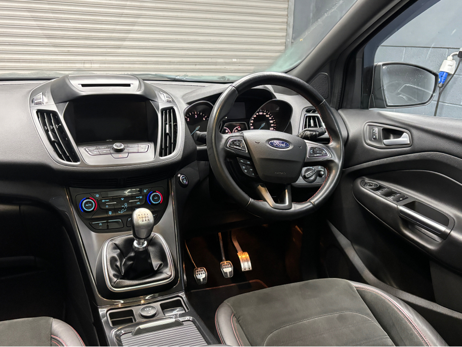 2018 Ford Kuga 1.5 TDCI 120PS FW FWD 4DR ST-LINE €18,500